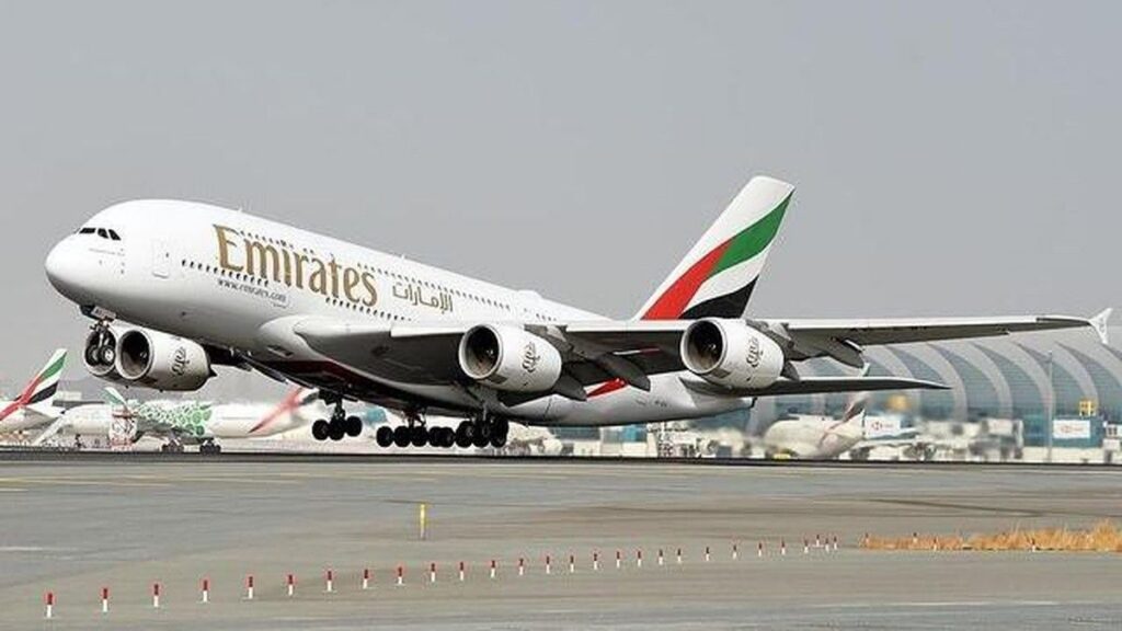 Emirates Hadapi Insiden Pesawat Terbesar Dunia Terhenti Lama di China