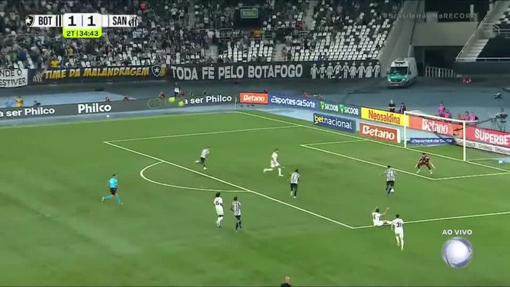Santos Imbangi Botafogo di Stadion Nilton Santos