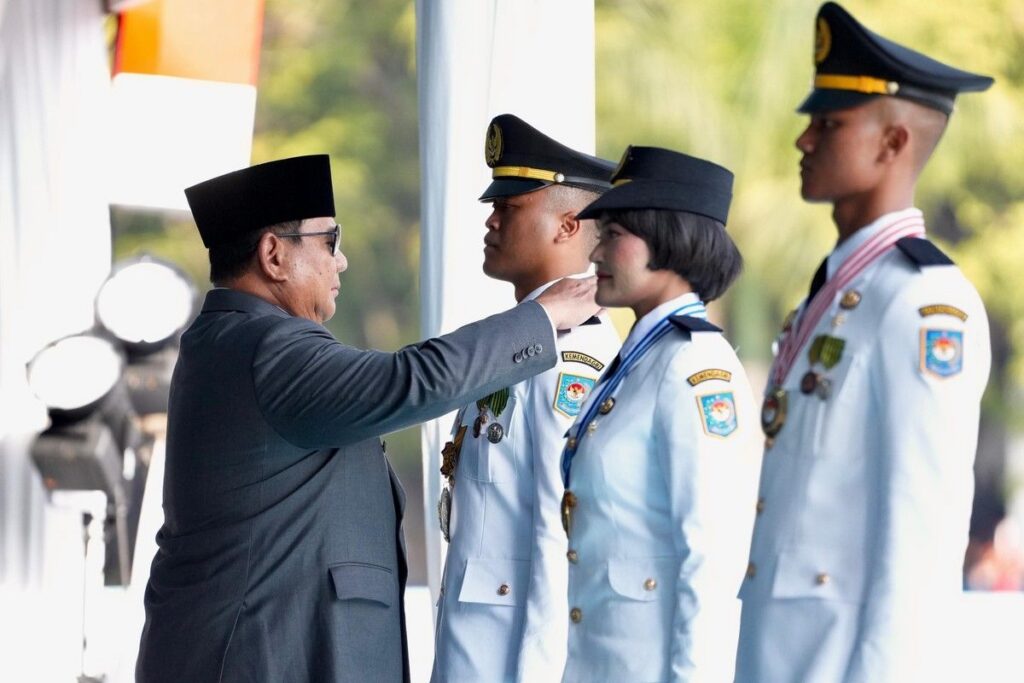 Prabowo Lantik Pamong Praja Muda IPDN Angkatan XXXIII di Jatinangor