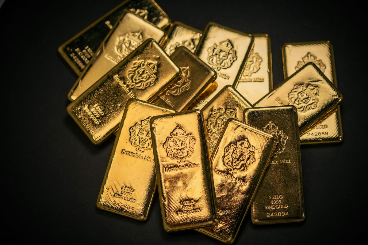 Harga Emas Antam Tembus Rp2,6 Juta per Gram Hari Ini