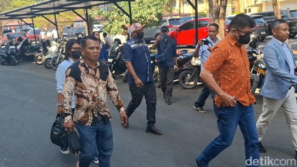 DPRD TTU Nonaktifkan Tiga Anggota Terkait Kasus Intimidasi Dokter Icha