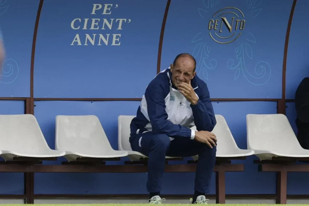 Napoli Takluk 1-3 dari Arezzo pada Laga Uji Coba Perdana