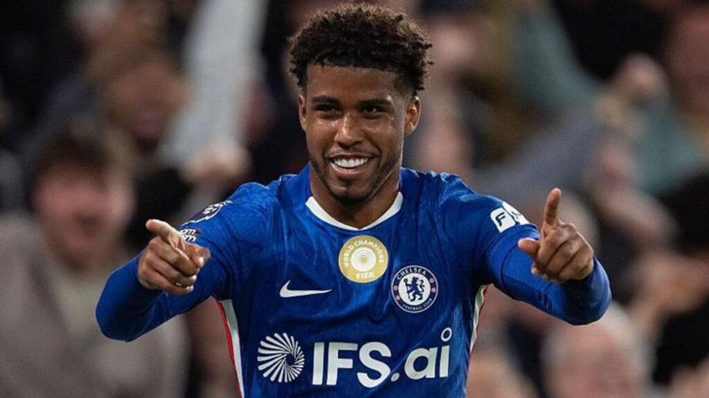 Siasati Krisis Gelandang, MU Sepakati Transfer Andrey Santos
