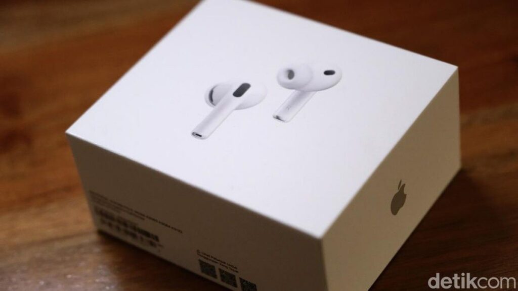 Warganet Terkejut Temukan Kabel Charger Tersembunyi di Kotak AirPods Lama