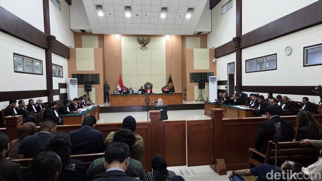 Terdakwa dr Tifa Menolak Damai Kasus Fitnah Ijazah Palsu Jokowi
