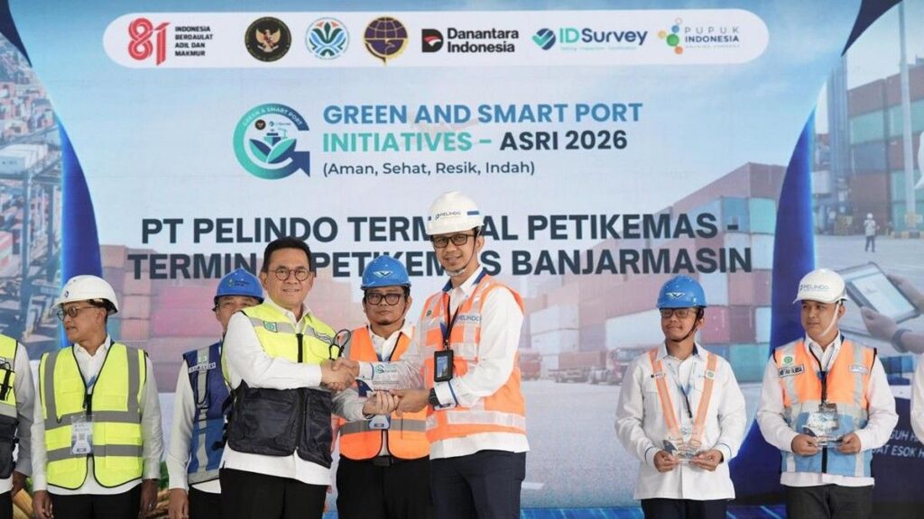 Pelindo Terminal Petikemas Raih Penghargaan Green and Smart Port