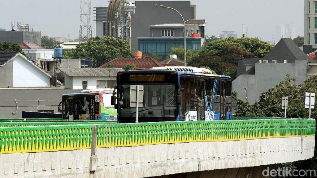 Polisi Tangkap Terduga Pelak Pelecehan Seksual di Bus Transjakarta