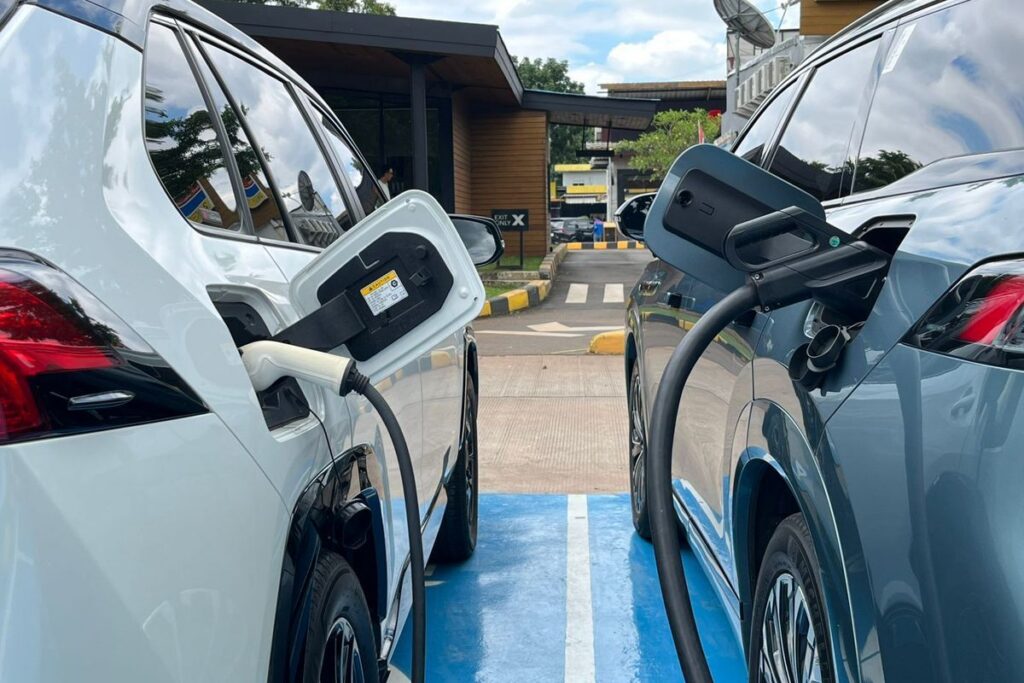 Pemprov DKI Jakarta Mengkaji Skema Baru Pajak Kendaraan Mobil Listrik