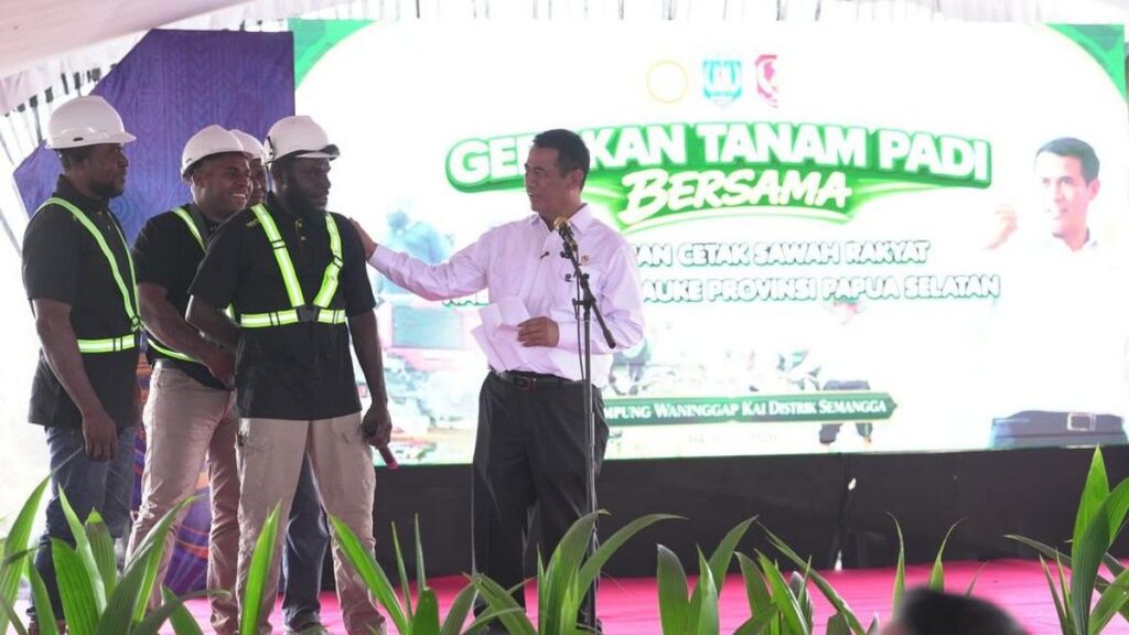 Bulog Dukung Swasembada Pangan Lewat Cetak Sawah di Merauke