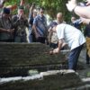 Sultan HB X Kunjungi Situs Sejarah di Sragen dan Basuh Muka di Sendang