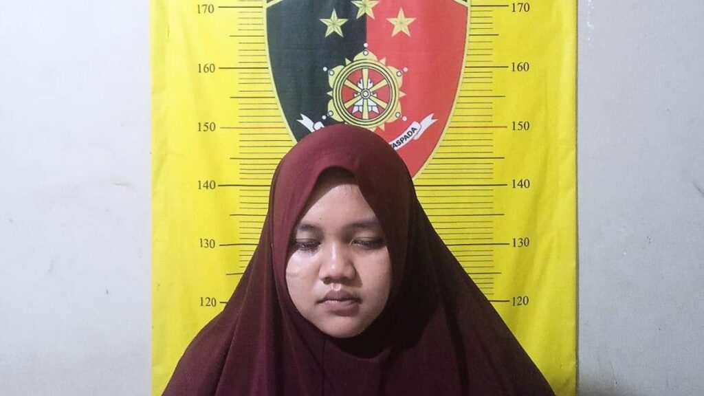 Polsek Ciputat Timur Tangkap Wanita Penjual Emas Palsu