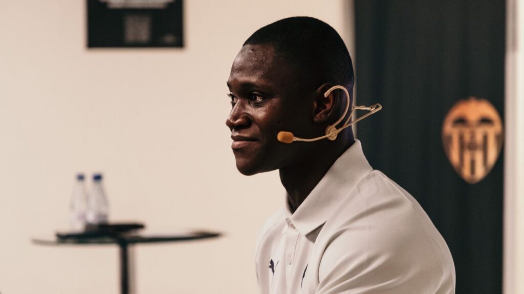 Aliou Dieng Memperpanjang Sejarah Pemain Mali di Valencia CF
