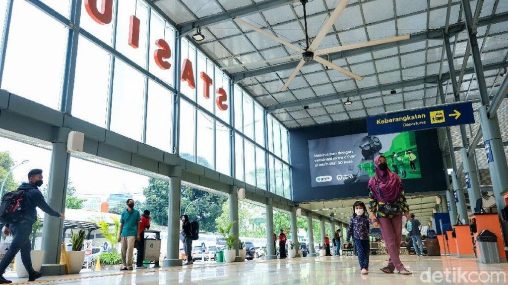 KAI Tanggapi Gugatan Tiket Kereta Gratis Balita di MK