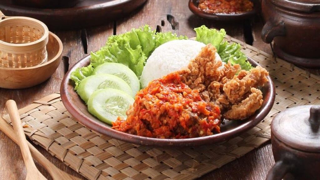 5 Rekomendasi Kuliner Murah di Kantin Karyawan PIM 2