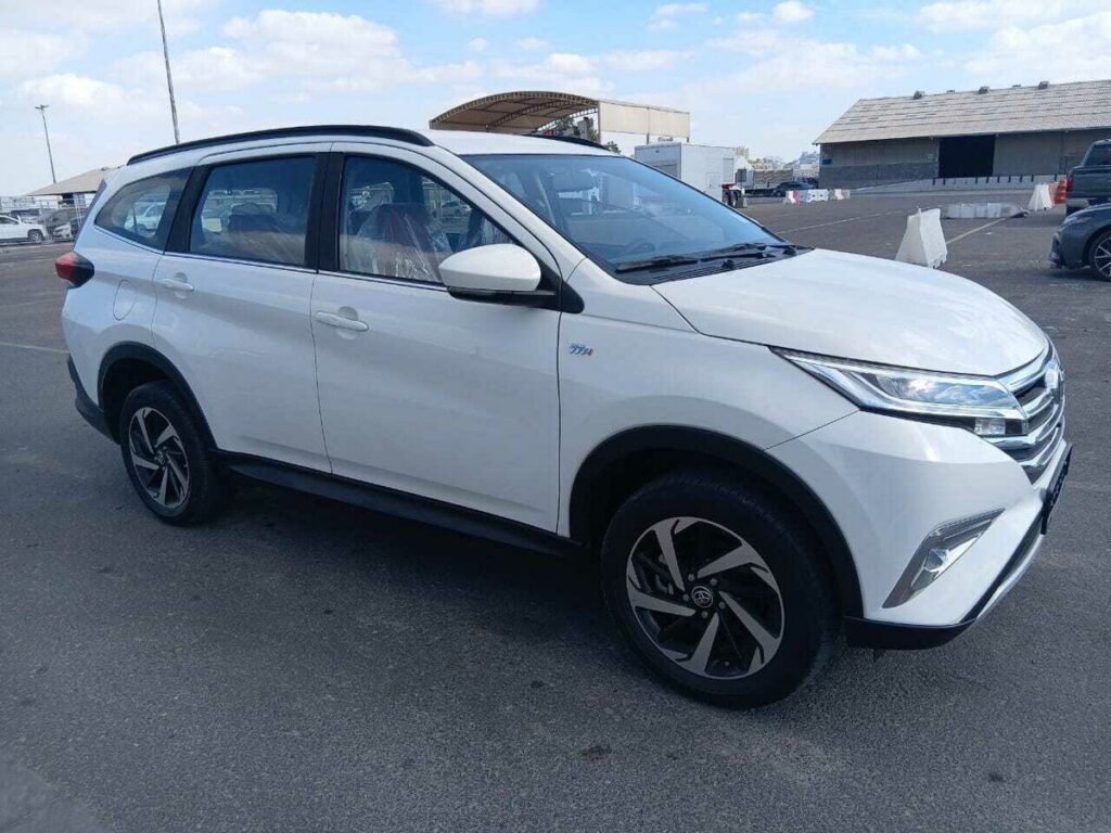 Cek Harga Bekas dan Spesifikasi Toyota Rush 2016