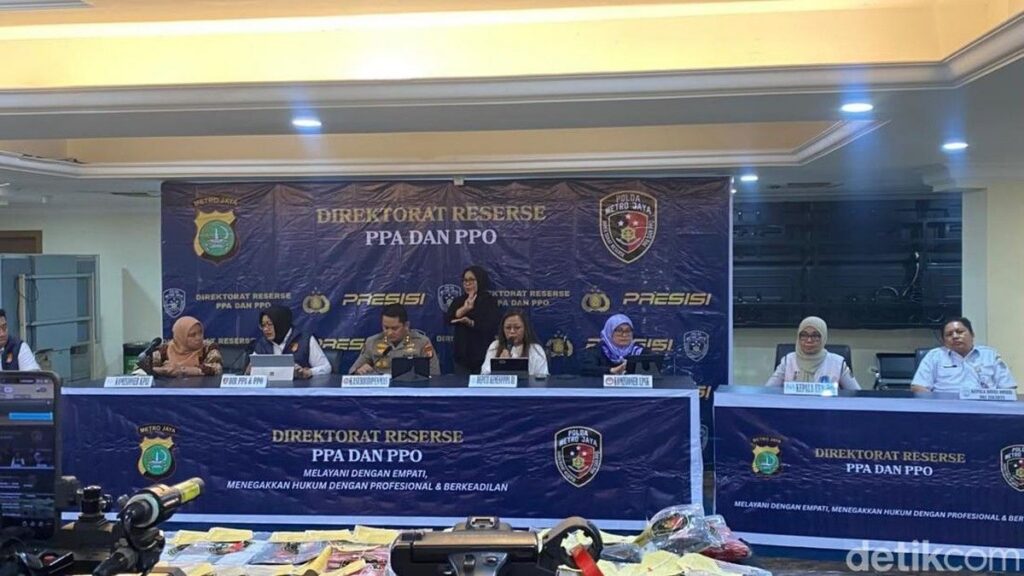 Polda Metro Jaya Tangkap 12 Tersangka Perdagangan Anak di Bekasi