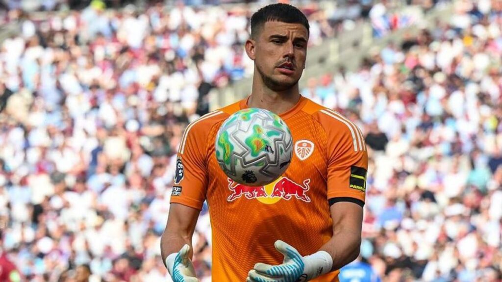 Leeds United Hadapi Krisis Penjaga Gawang Usai Karl Darlow Hengkang