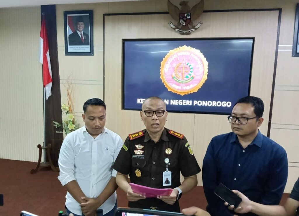 Kejari Ponorogo Tahan Kabag Keuangan DPRD Terkait Korupsi Tunjangan