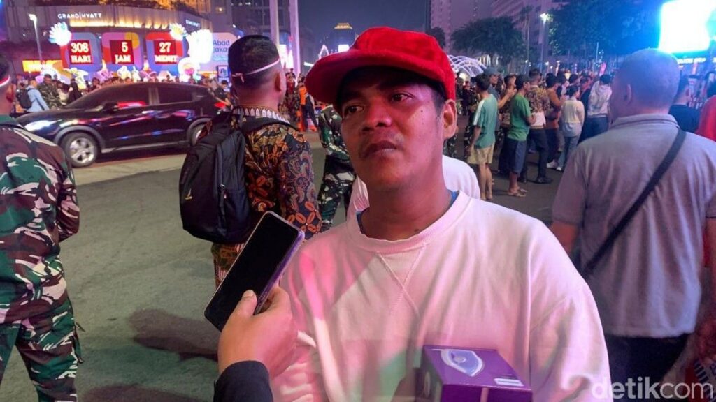 Masyarakat Padati Bundaran HI Merayakan HUT ke 81 RI