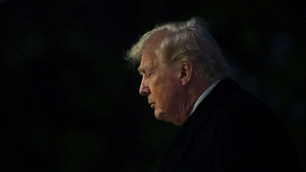 Trump Pilih Opsi Diplomasi Iran di Tengah Ancaman Militer Israel