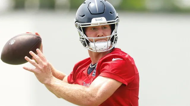 PFT Live bahas persaingan quarterback Levis Howard McCarthy