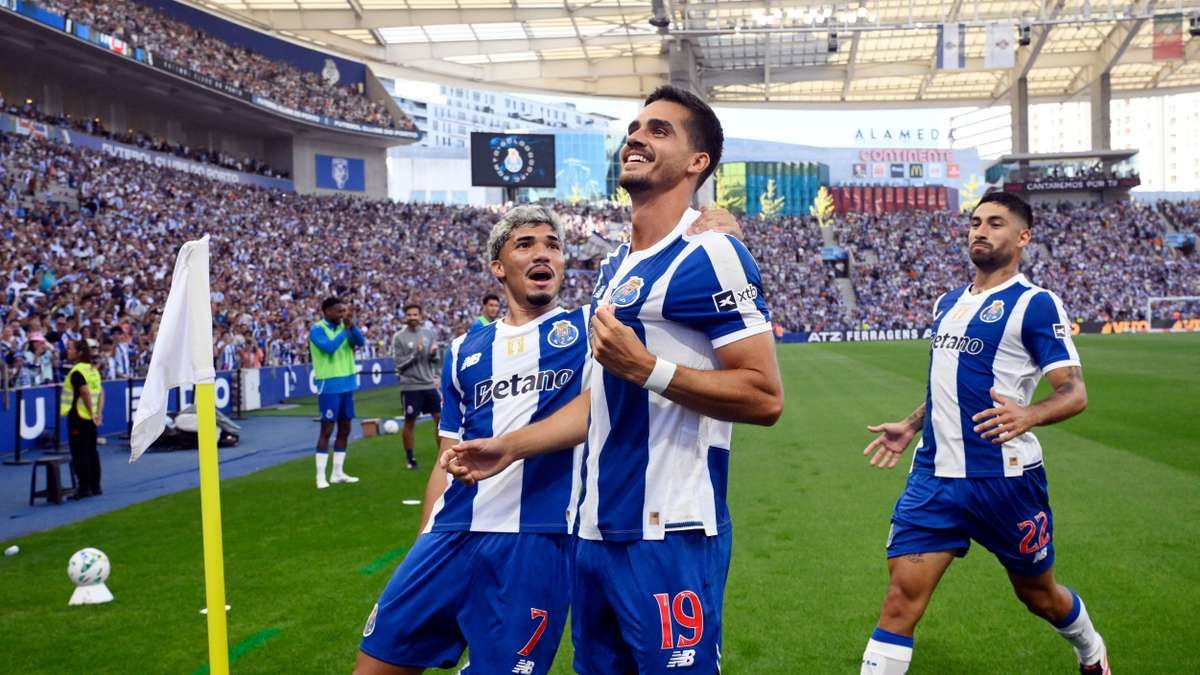 FC Porto Tundukkan Alverca Dua Gol Tanpa Balas