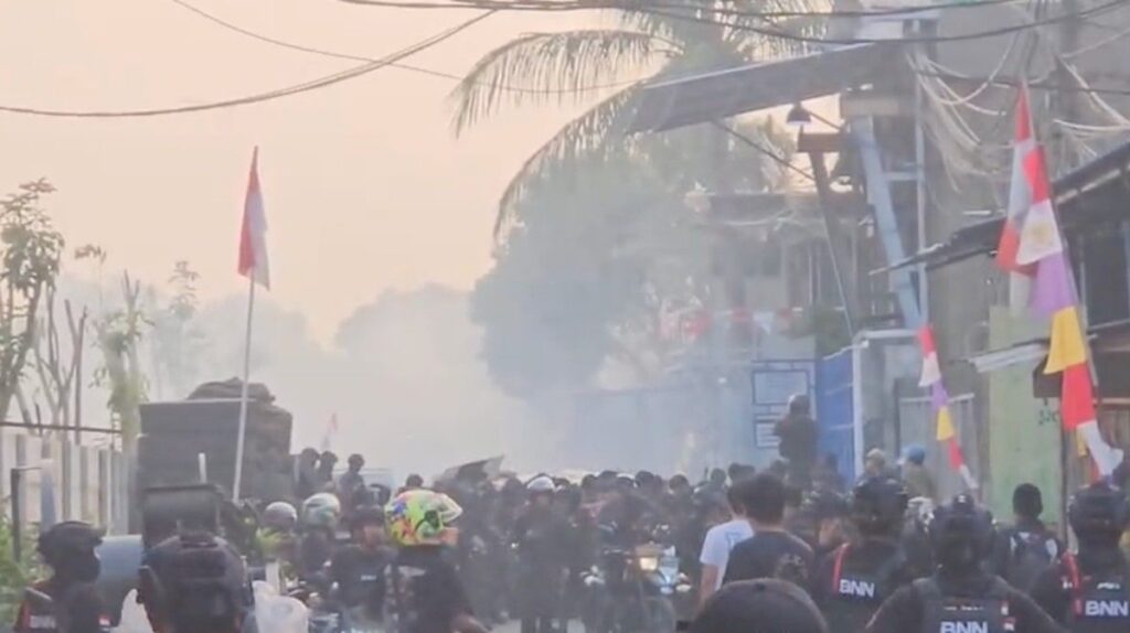 BNN Diserang Petasan Saat Penggerebekan Narkoba di Kampung Bahari