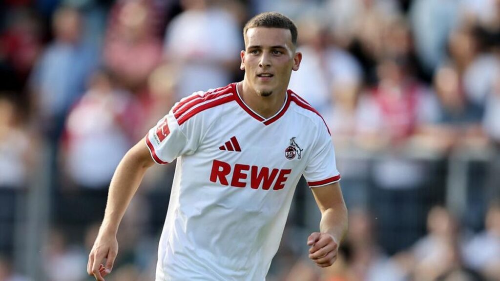 Bayer Leverkusen Rekrut Facundo Medina dari Olympique de Marsella