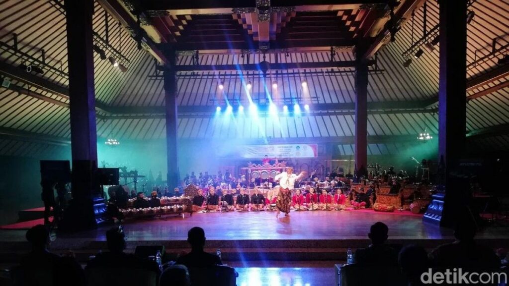 ISI Solo Usut Aksi Moshing Mahasiswa di Pendopo Ageng