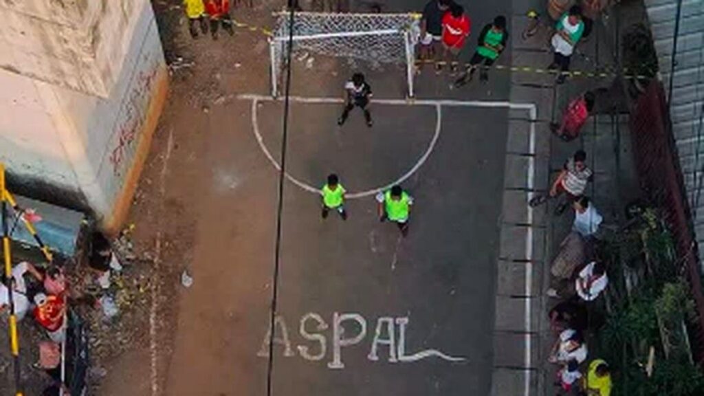 KAI Daop 1 Jakarta Melarang Penggunaan Lahan Tidur Menteng Untuk Sepak Bola