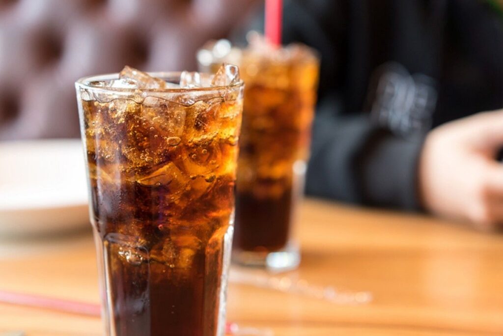 5 Efek Samping Soda Diet untuk Kesehatan yang Perlu Diwaspadai