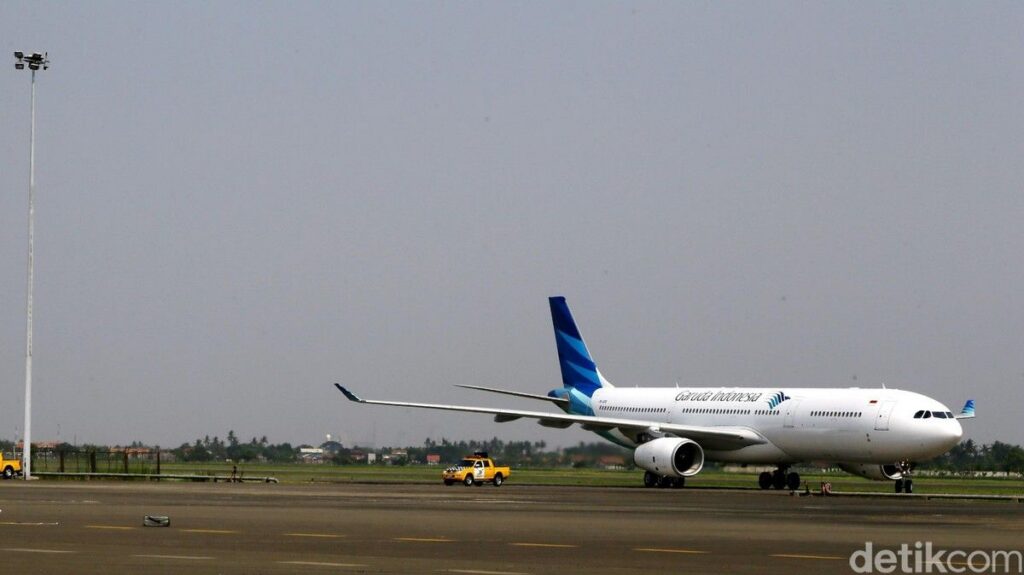 Garuda Indonesia Luncurkan Pilot Project Konektivitas Internet Cepat di Pesawat