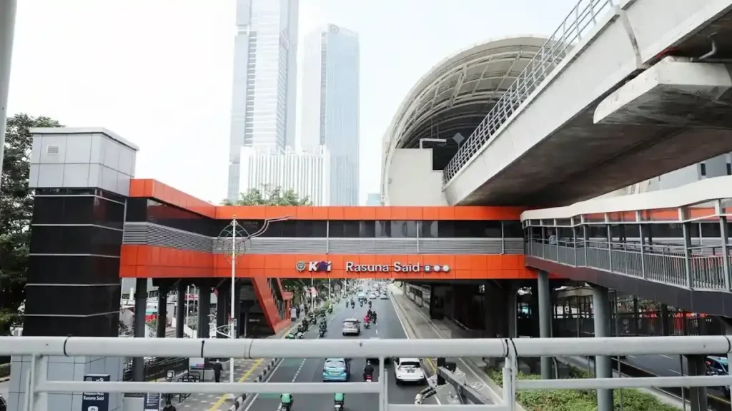 Gubernur DKI Jakarta Berjanji Sambungkan Dua JPO Rasuna Said