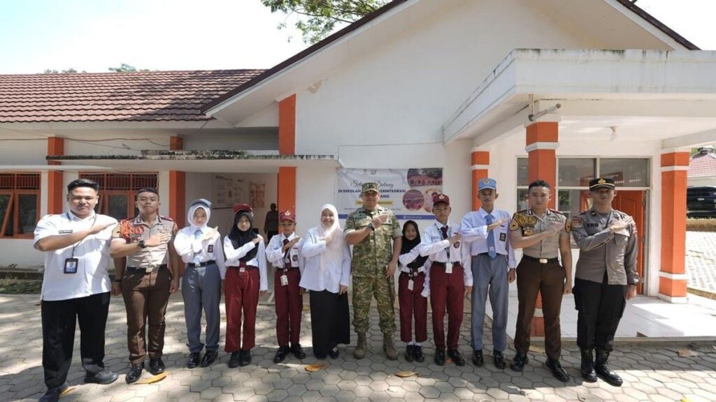 Polda Sumatera Selatan Libatkan Taruna Akpol dalam Program Taruna Bakti di Palembang dan Ogan Ilir