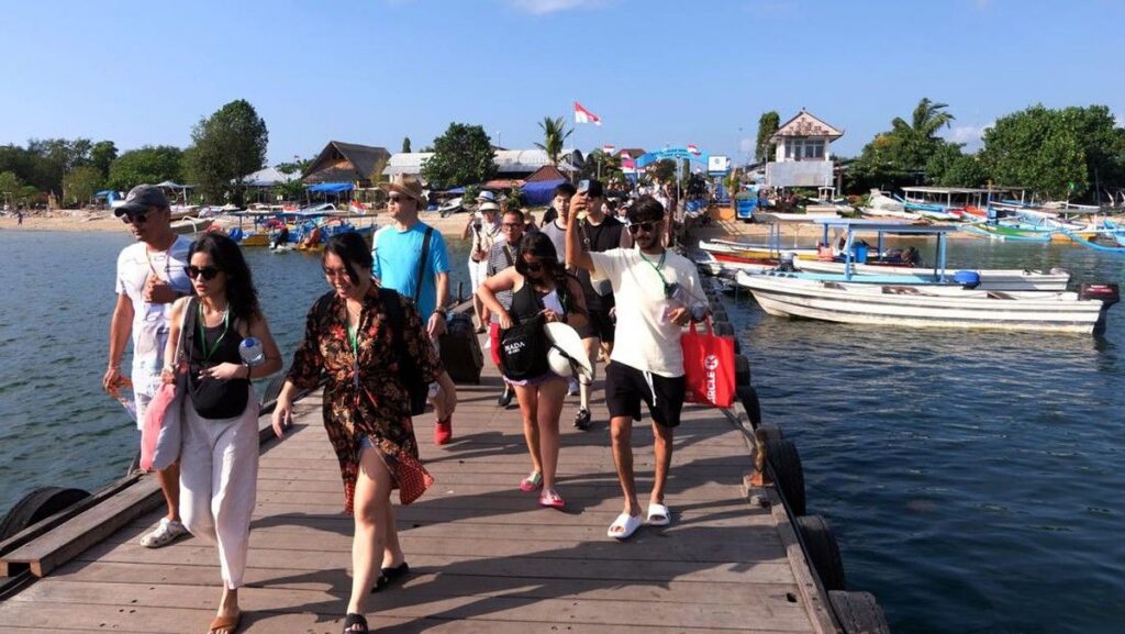 Polisi Tangkap Pelaku Penipuan Travel Agen Bodong di Labuan Bajo