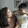 5 Cara Mengajari Anak Bersikap Saat Diejek Teman di Sekolah