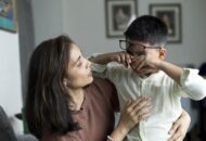 5 Cara Mengajari Anak Bersikap Saat Diejek Teman di Sekolah