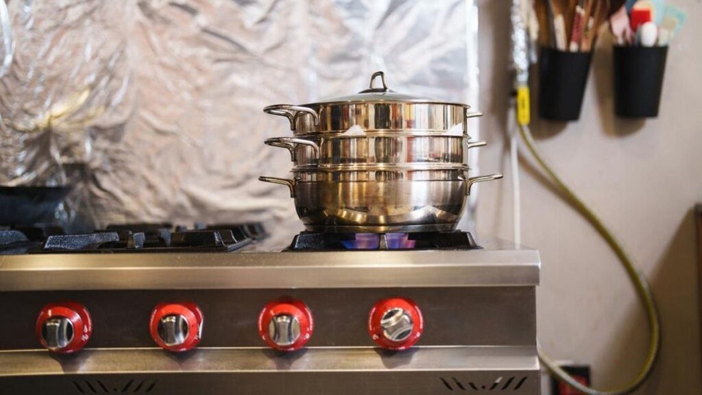 Panci Tiga Susun Stainless Steel Mempermudah Memasak Beragam Hidangan