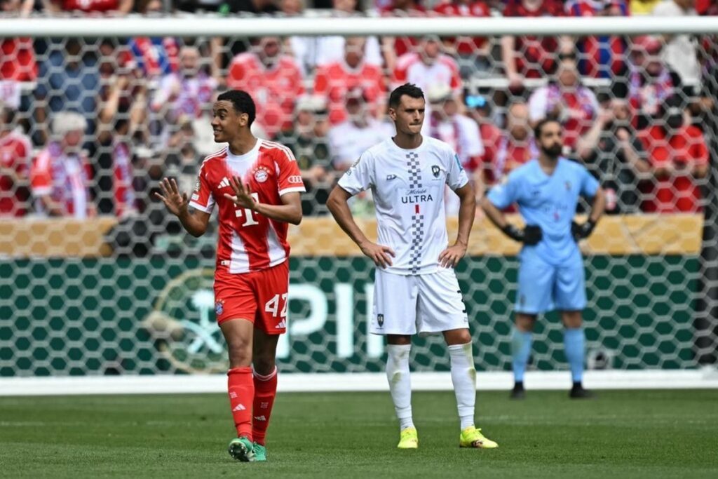 Musiala Pingsan Setelah Cetak Gol Saat Bayern vs Leipzig