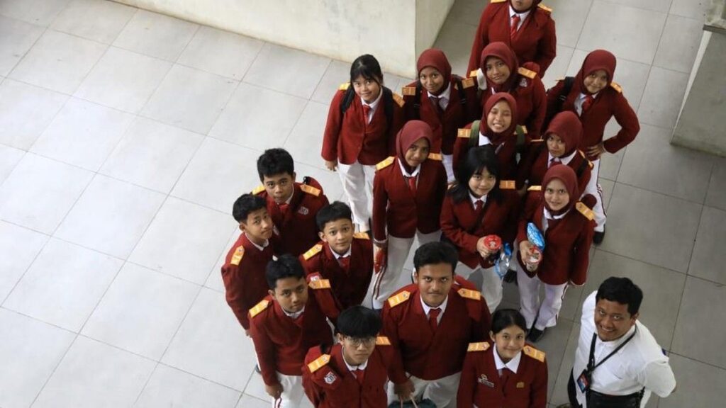 Cara Masuk Sekolah Rakyat dan Syarat Pendaftarannya