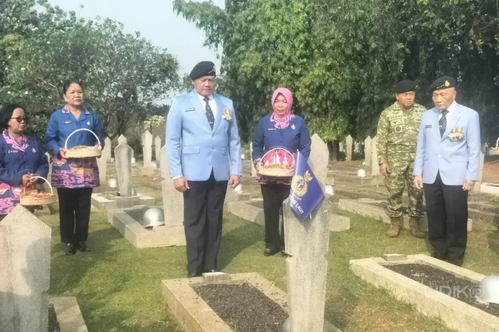 PPAL Ziarah ke TMP Kalibata Sambut HUT ke 40