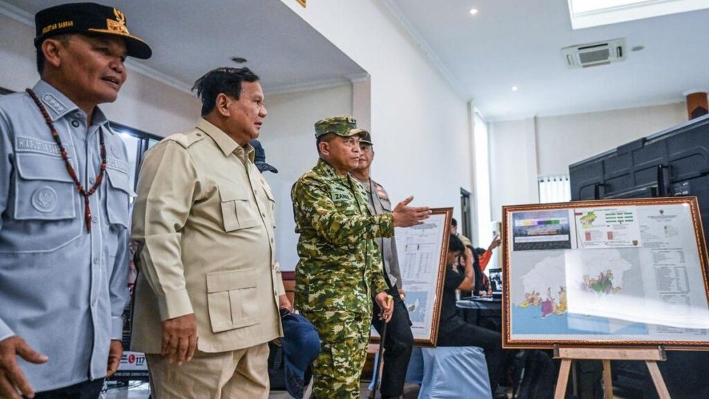Prabowo Tinjau Penanganan Karhutla Dampak El Nino di Kalimantan