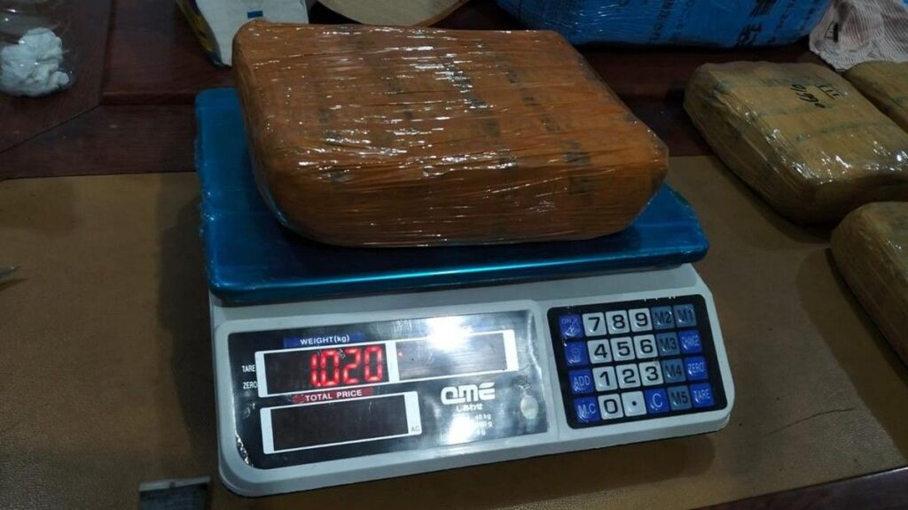 Bareskrim Polri Sita 10 Kg Sabu dan Tangkap Tiga Tersangka di Pekanbaru