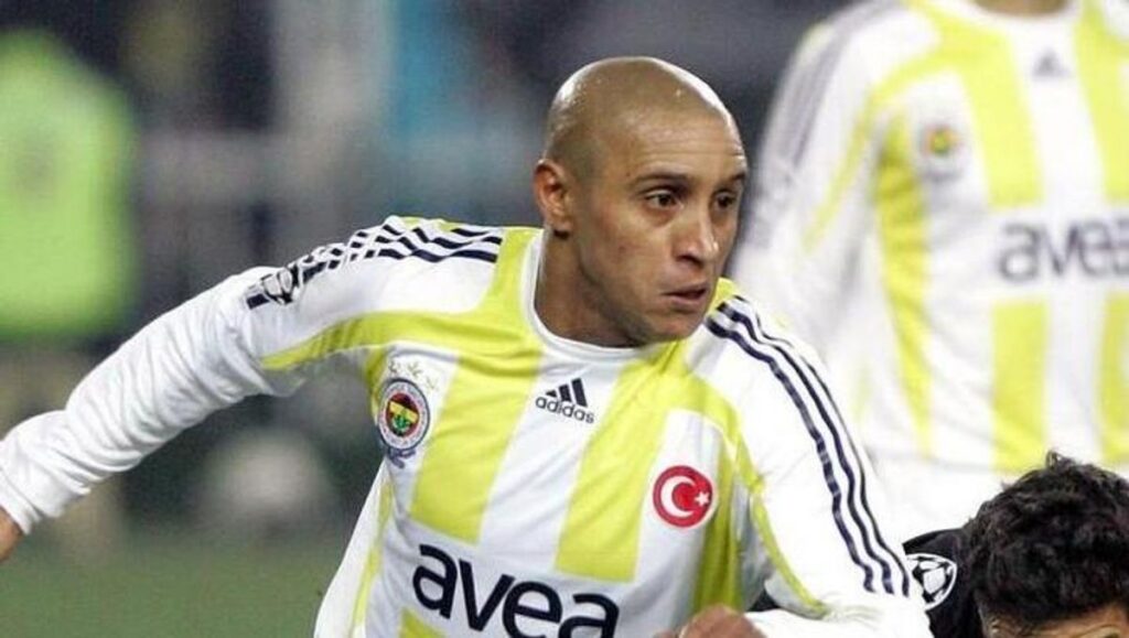 Roberto Carlos Dilaporkan Masuk Islam di Brasil
