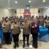 Kapolda Riau Dorong Polwan Tingkatkan Kapasitas Public Speaking dan Negosiasi