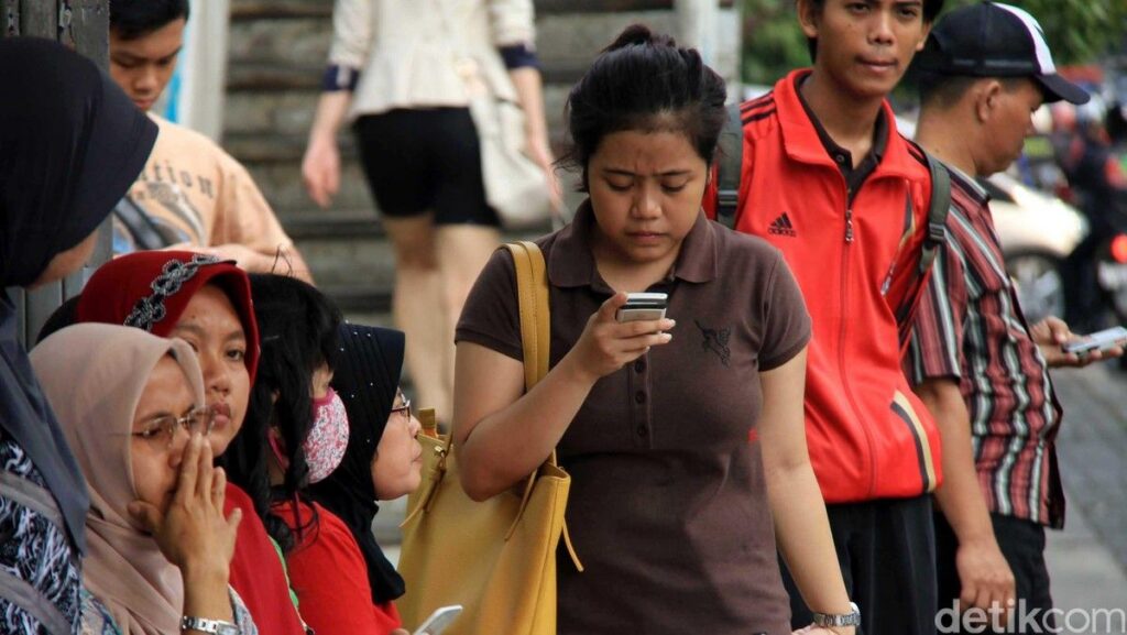 MK Wajibkan Operator Seluler Jamin Sisa Kuota Internet Pelanggan