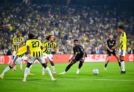 Memindahkan Laptop Gaming ke Meja Logam Turunkan Suhu Operasional