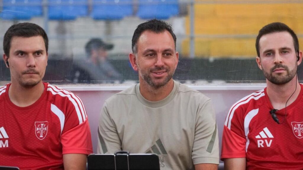 Pelatih Casa Pia Soroti Kebobolan Tiga Gol Cepat Lawan Benfica