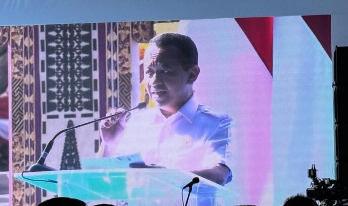 Menteri ESDM Tawarkan Pembangunan 7 PLTS Melalui Tender IPP