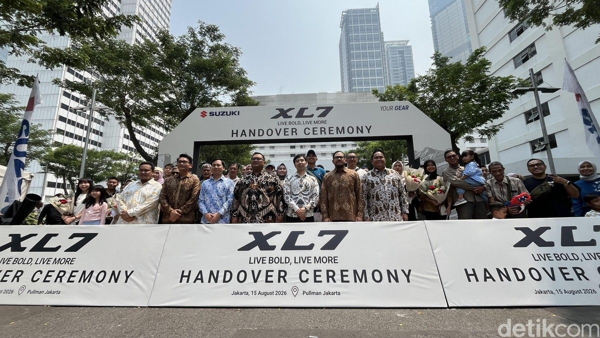 Suzuki Mulai Serahkan XL7 Terbaru Kepada Konsumen di Indonesia